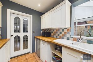 Photo 10- click for photo gallery